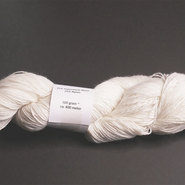 citrongraes-4024-75-SW-merino-25--nylon-400m-kirsten-nyboe