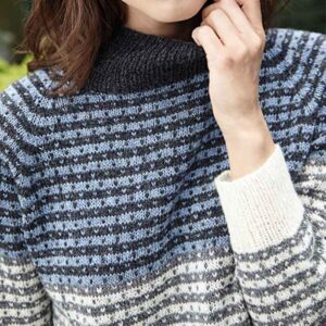 Strikket raglan sweater med mønster