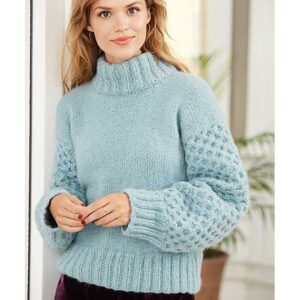 Strikket sweater med mønster ærmer
